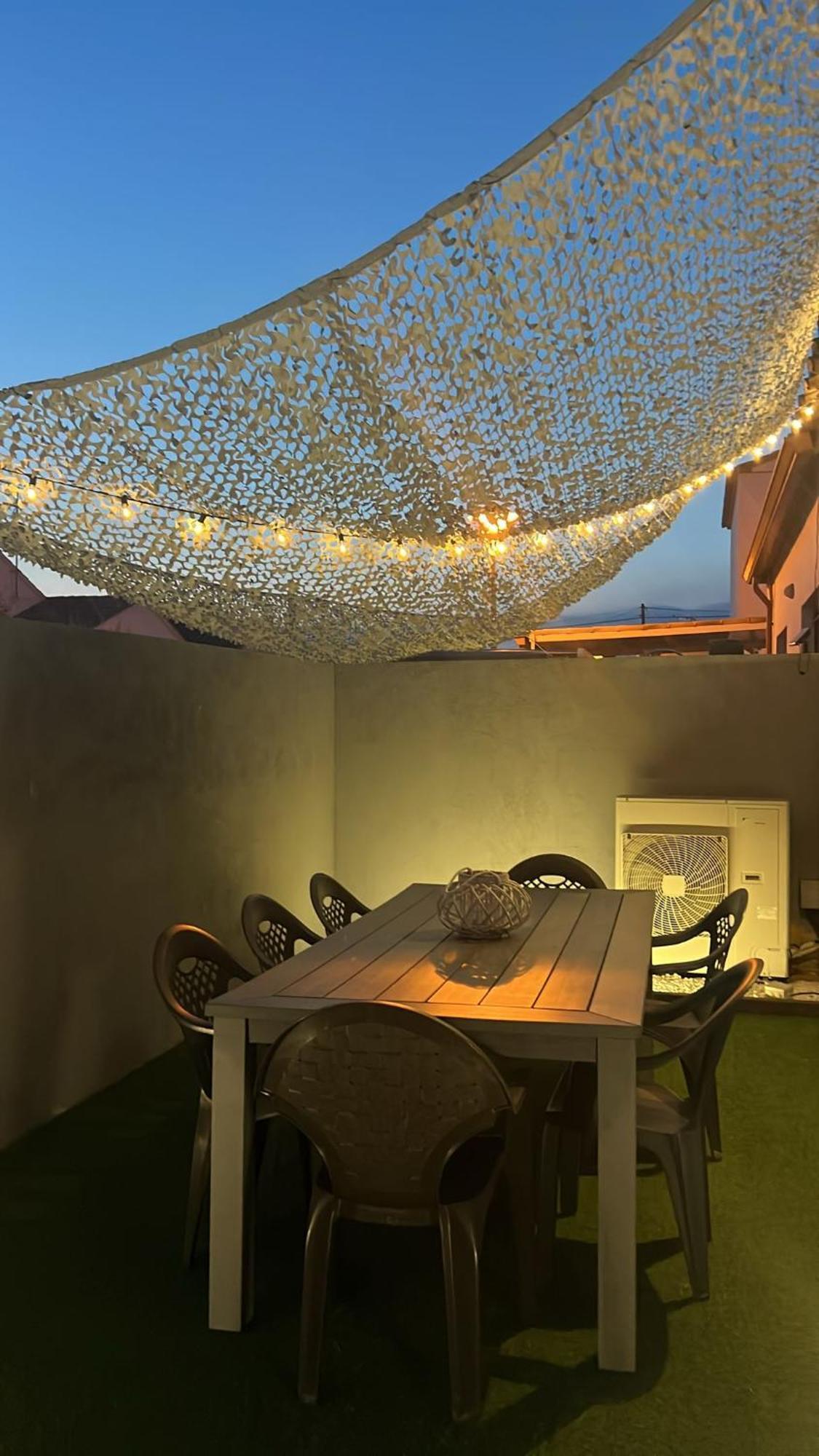 Casa En L Escala Con Piscina Y Wifi Free Villa L' Escala Kültér fotó