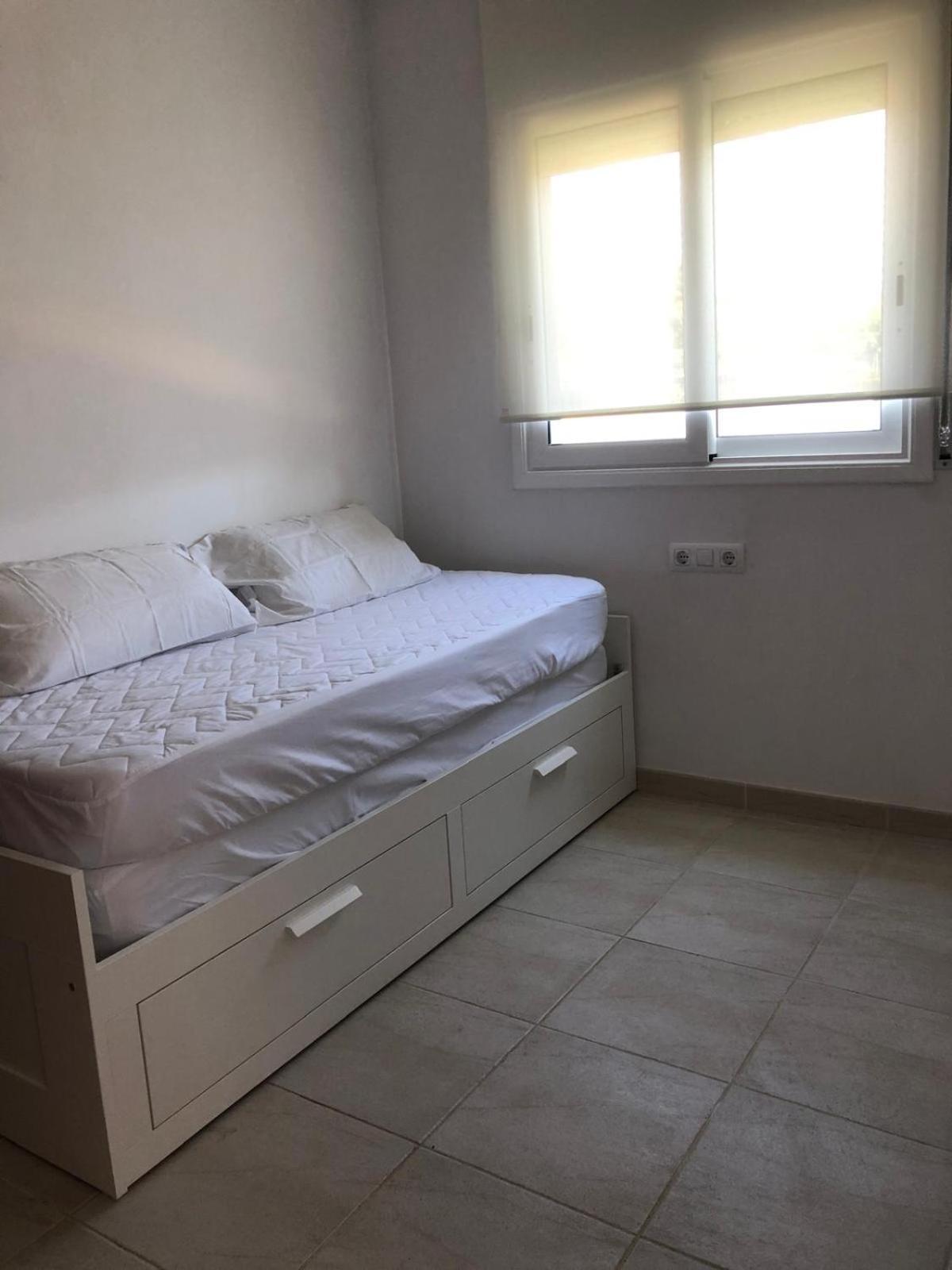 Casa En L Escala Con Piscina Y Wifi Free Villa L' Escala Kültér fotó